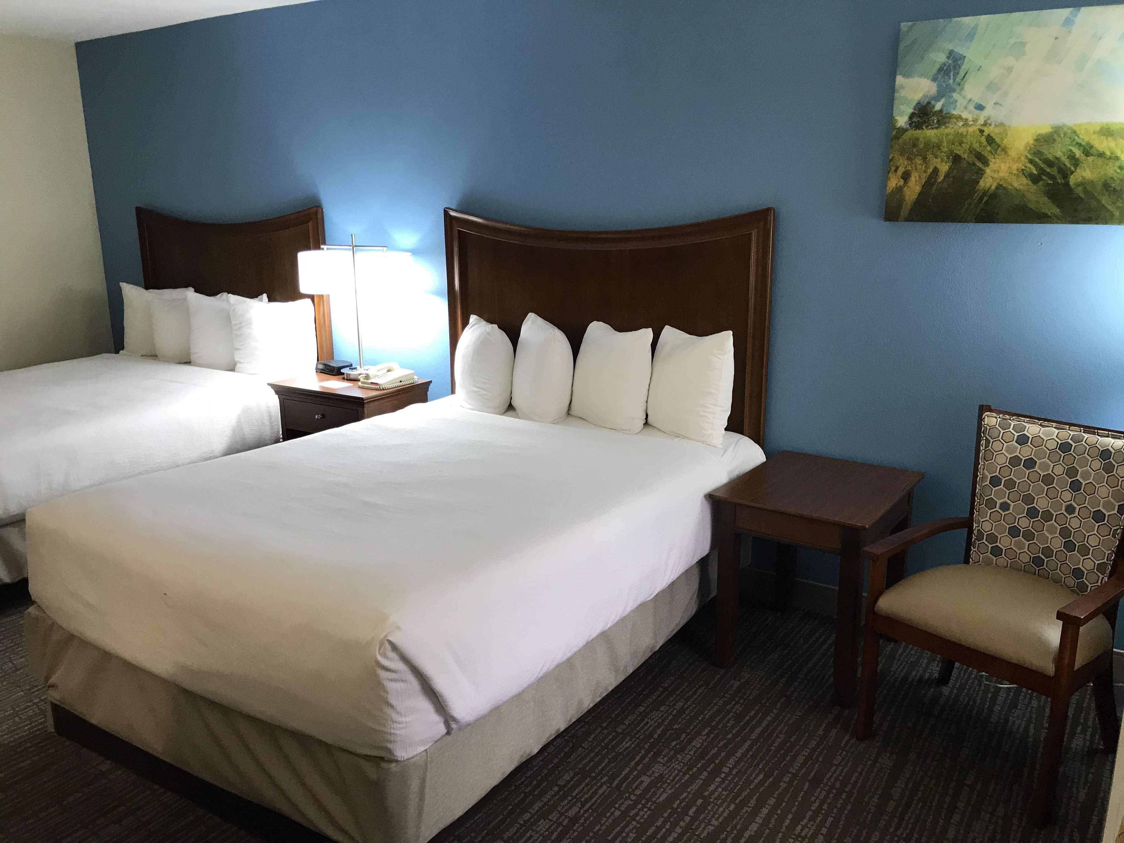 Best Western Inn & Suites Монро Экстерьер фото