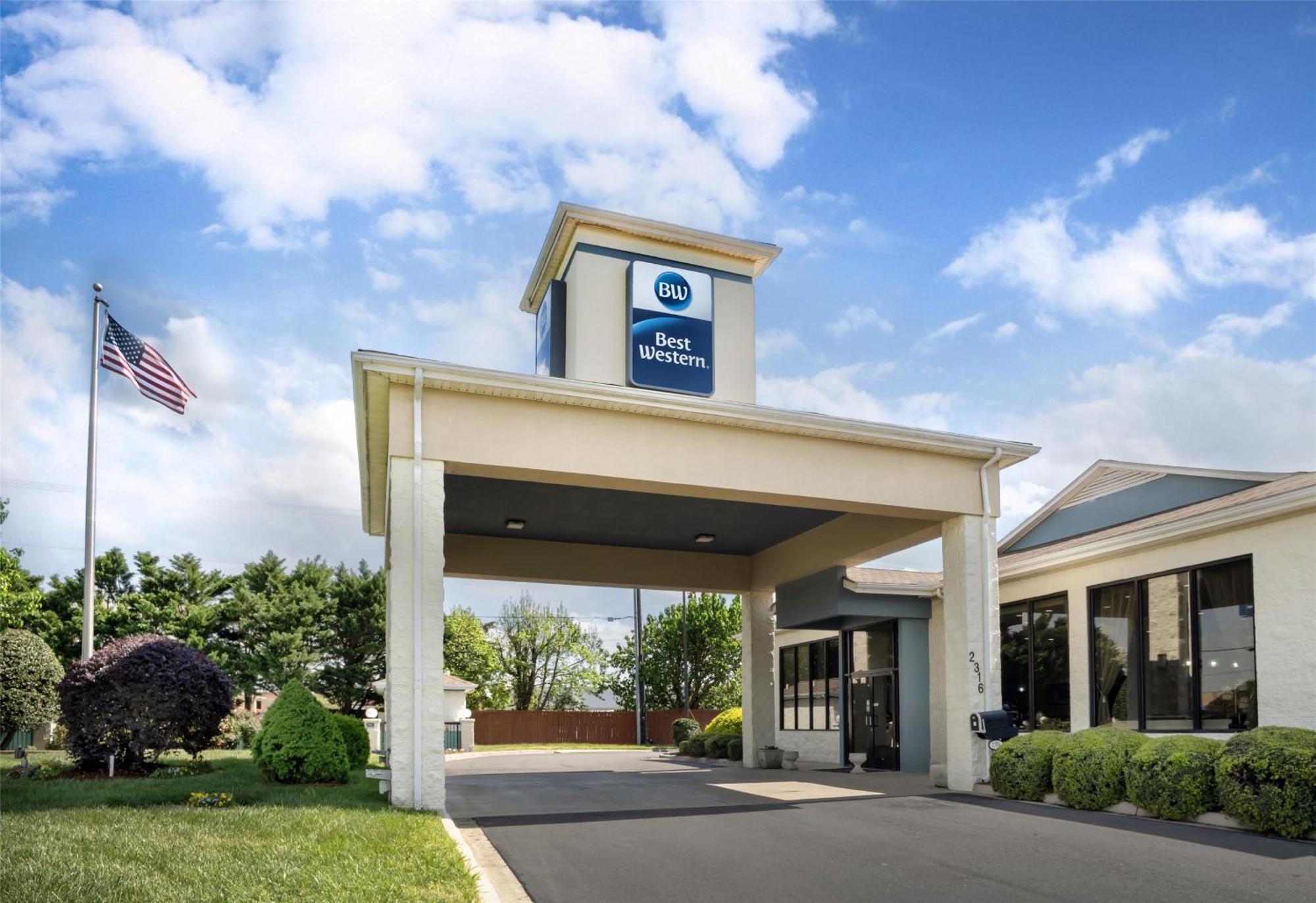 Best Western Inn & Suites Монро Экстерьер фото