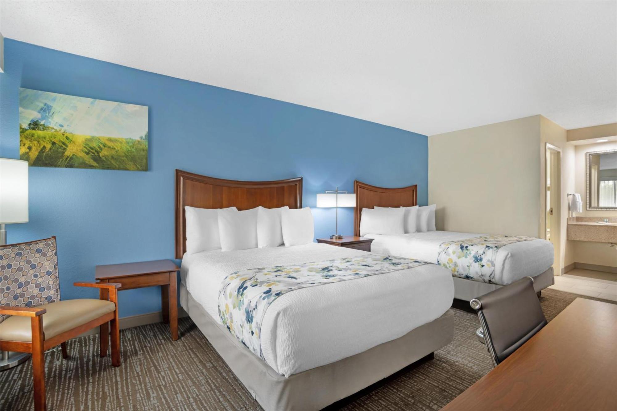 Best Western Inn & Suites Монро Экстерьер фото