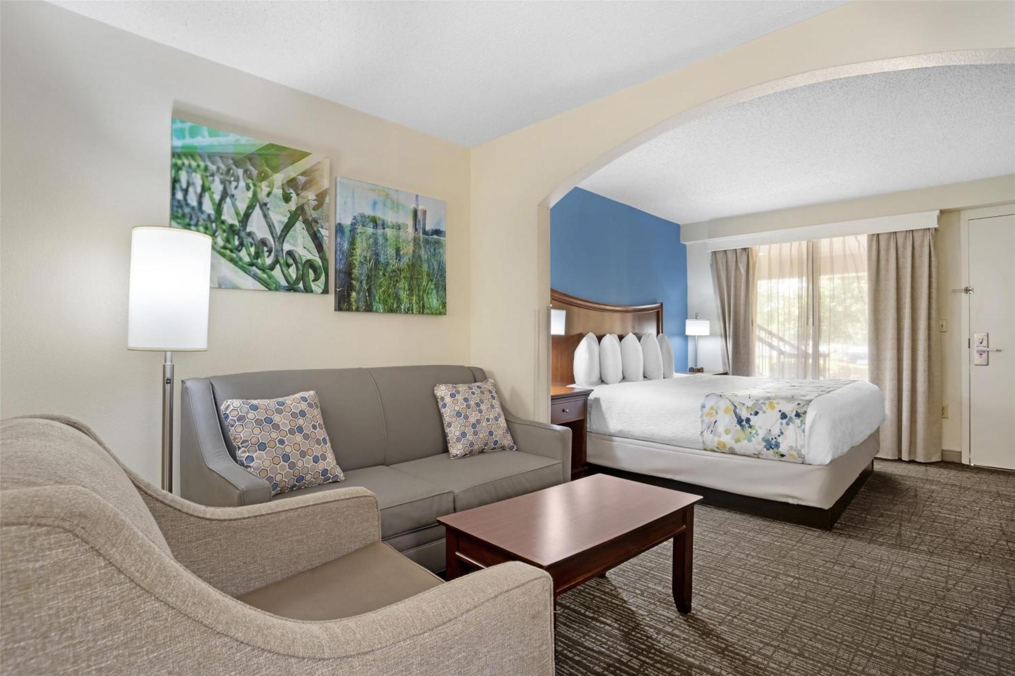 Best Western Inn & Suites Монро Экстерьер фото